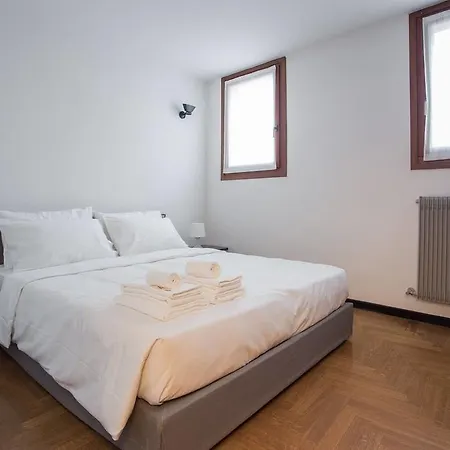 Apartment Filodrammatici Loft By Welc